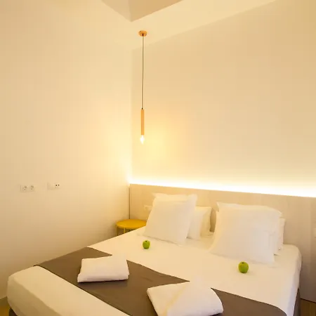 S30 Reina Victoria Aparthotel 4*