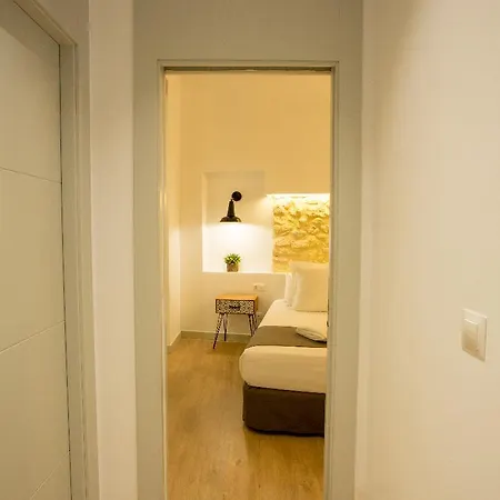 S30 Reina Victoria Aparthotel 4*